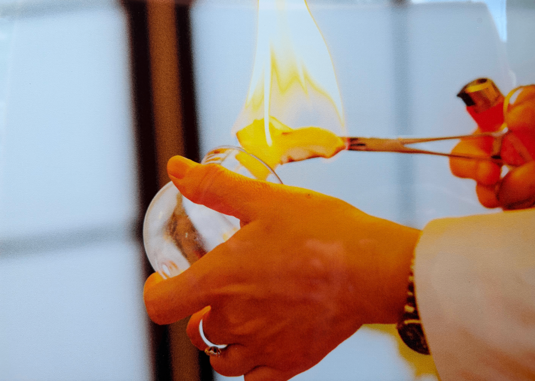 Glasschröpfen mit Feuer in der TCM-Praxis